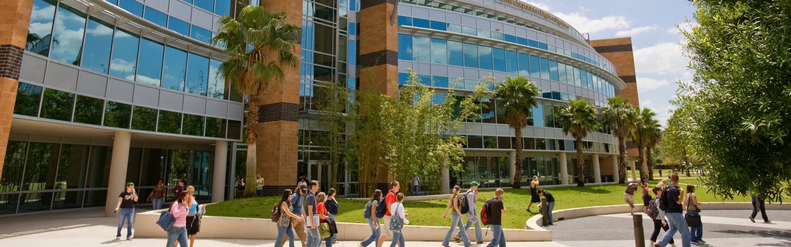 Visit Campus UCF Undergraduate Admissions Tours Open Houses