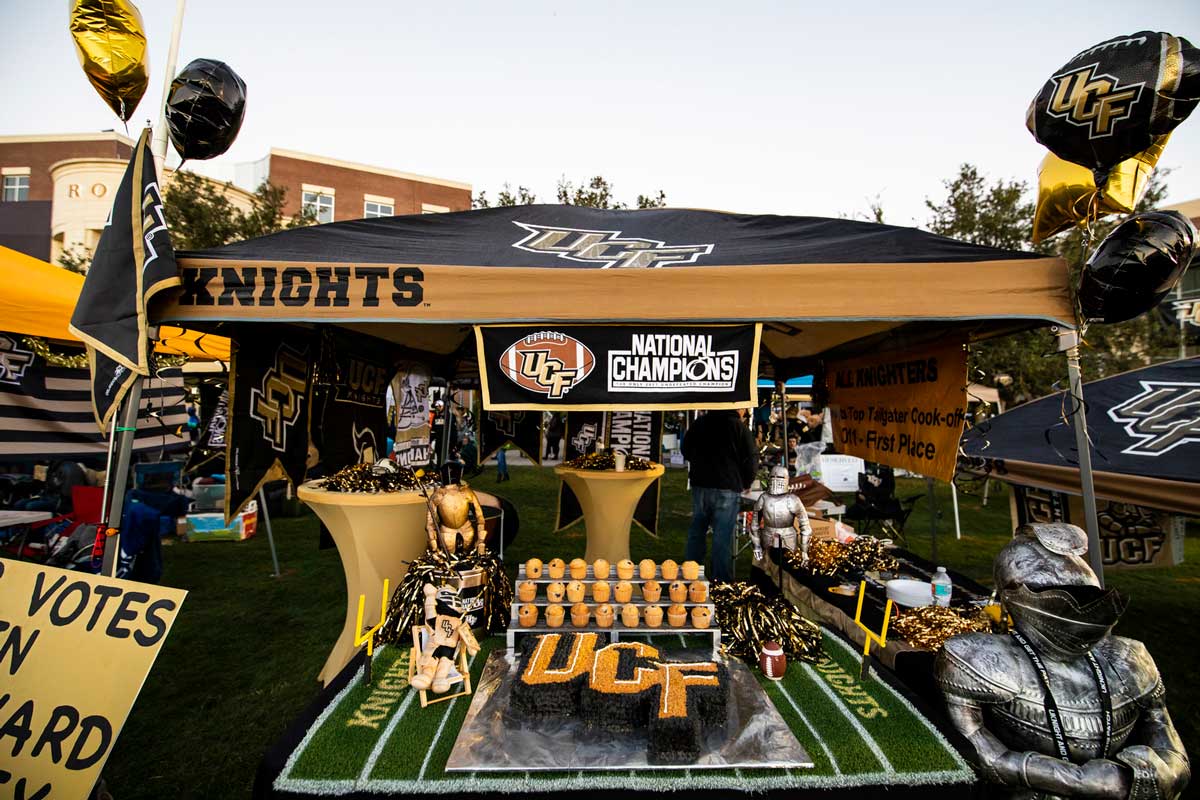 2018 UCF Knights Football Season: A Photo Scrapbook