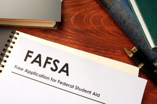 Current, Incoming UCF Students: Complete 2024-25 FAFSA by Feb. 15